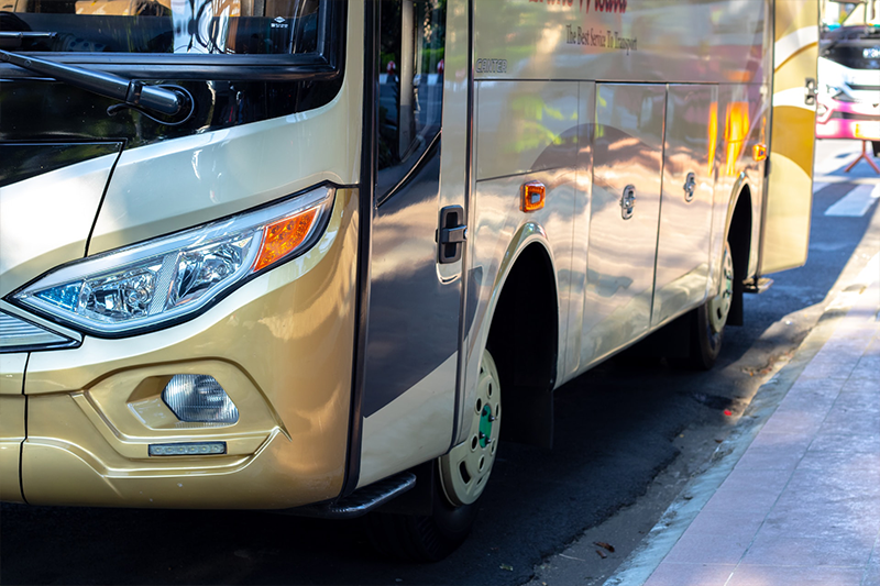 our el paso charter buses near paisano dr st